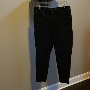 Seven7 high rise skinny booty shaper black size 10 jeans